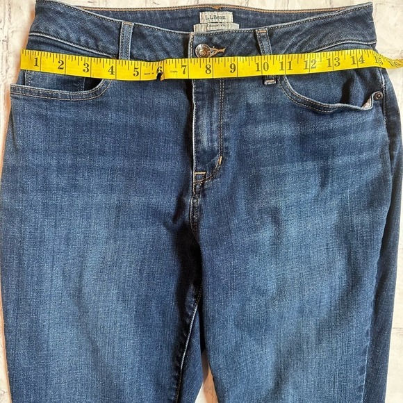 NWOT Women’s Size 8P LL Bean Classic Fit Denim Blue Jeans - Picture 5 of 7